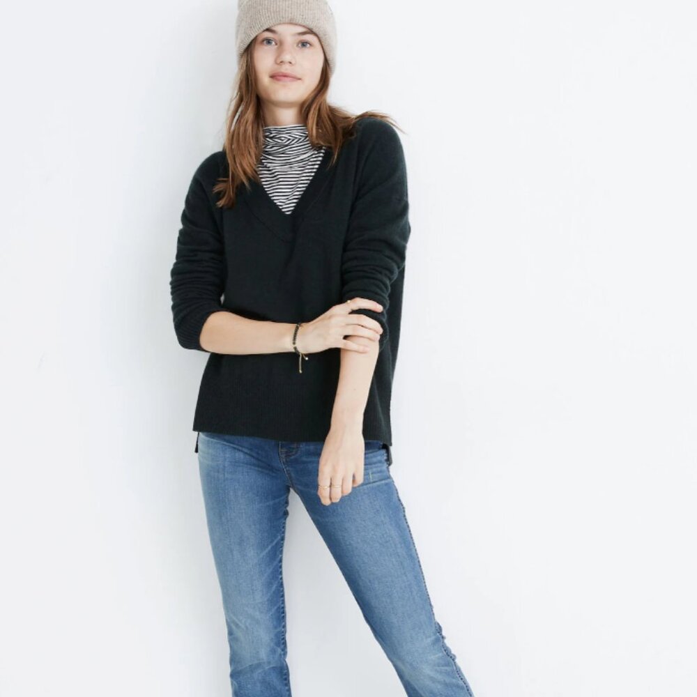 Madewell - Cashmere Ex-Boyfriend V-neck Sweater - Dark Green - Small - EUC